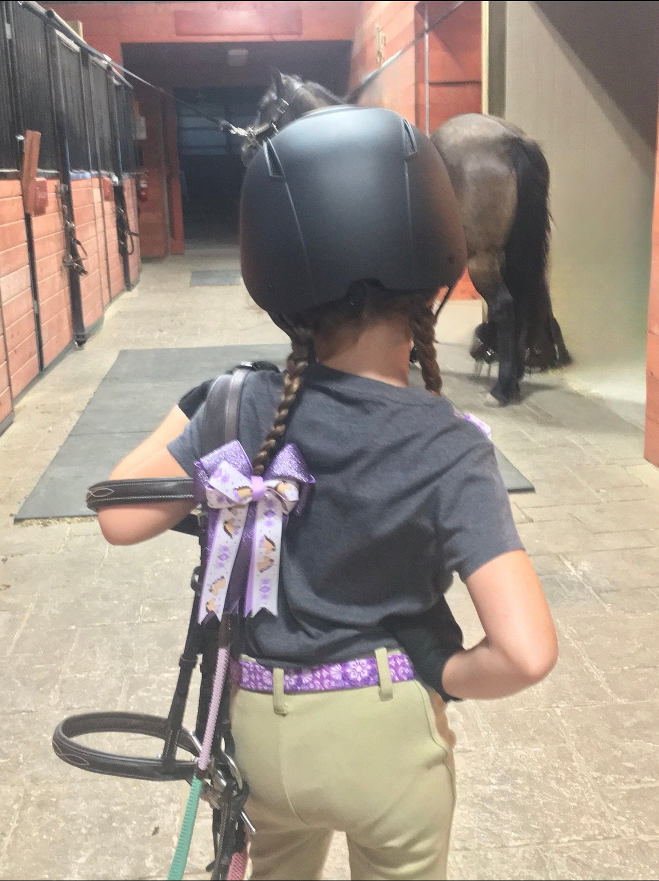 Gently Used Bow and Belt Set